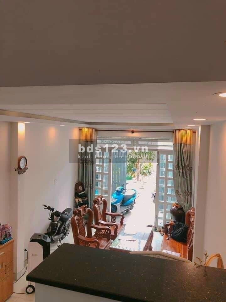 Chính chủ bán nhà đường Bạch Đằng, Tân Bình 53m2 giá chỉ nhỉnh 6 tỷ.