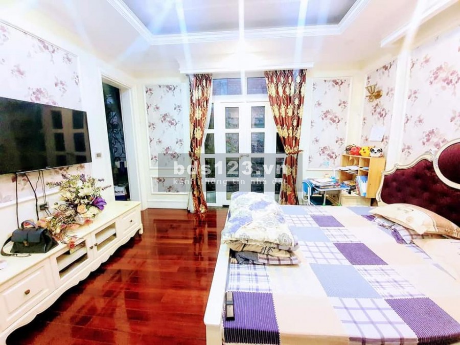 Bán biệt thự Tân cổ điển KĐT Vạn Phúc, Hà Đông 200m2, MT 13m, giá 20 tỷ