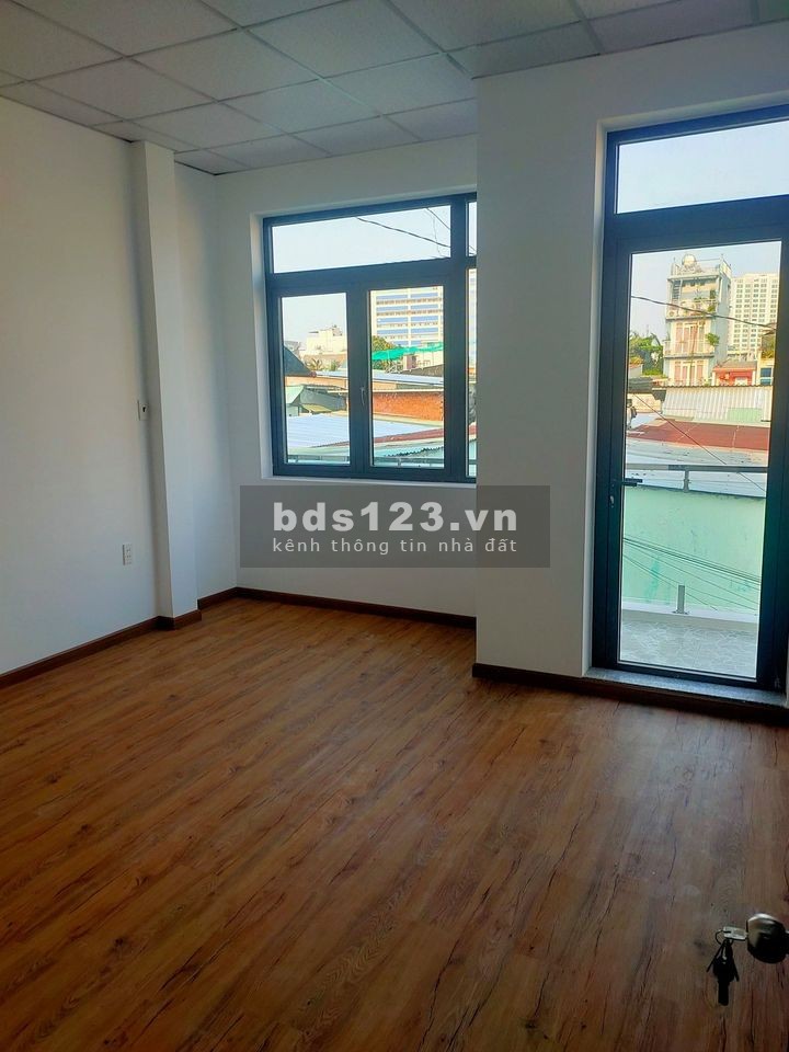 Bán nhà Hai Bà Trưng Quận 1 25m2 2 tầng giá chỉ 1.85 tỷ.