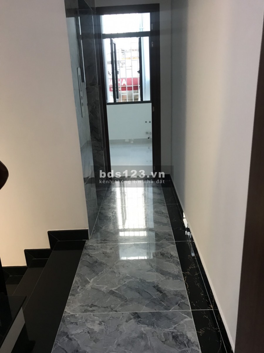 Nhà nguyên căn mới xây có thang máy-D1 Bình Thạnh