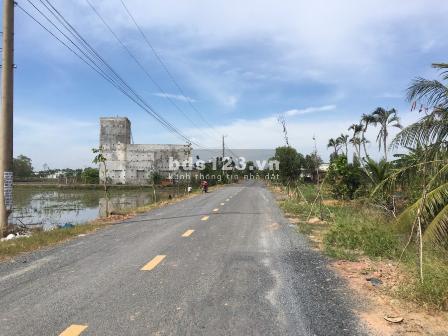 Chính chủ bán gấp đất thổ 175m2, mt đường Đập Láng Ven, giá tỷ 3 ,SHR