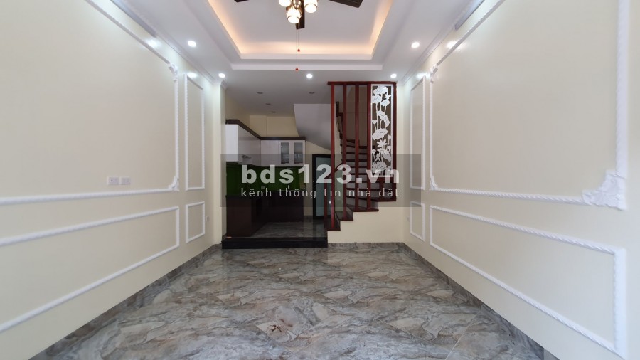 Cần bán nhanh nhà 34m2, 5 tầng, 6 pn, ngõ ô tô thông, kinh doanh tốt, tại Định Công Thượng
