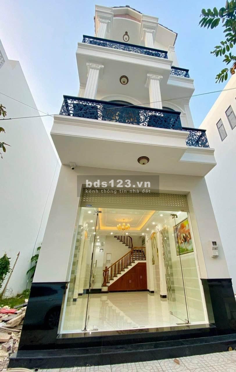 Nhà đất 1 trệt 2 lầu nhà mới 100%
