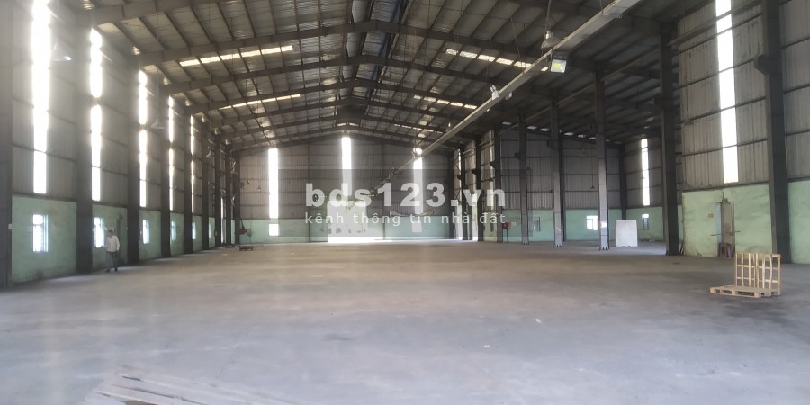 Bán 2700m2 kho nhà xưởng tại KCN Ngọc Hồi