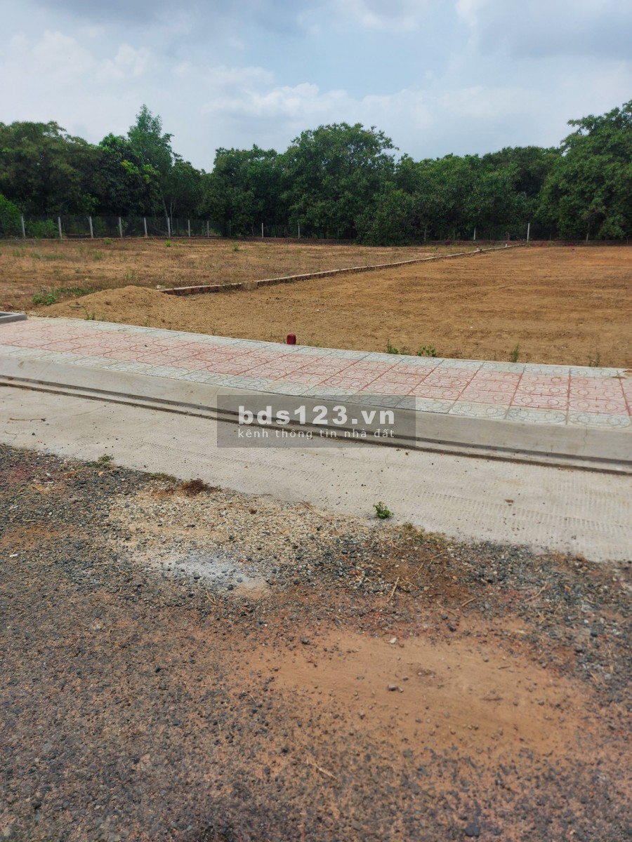 836tr/124m2 đất thổ cư cần ra gấp, sổ riêng, bao công chứng