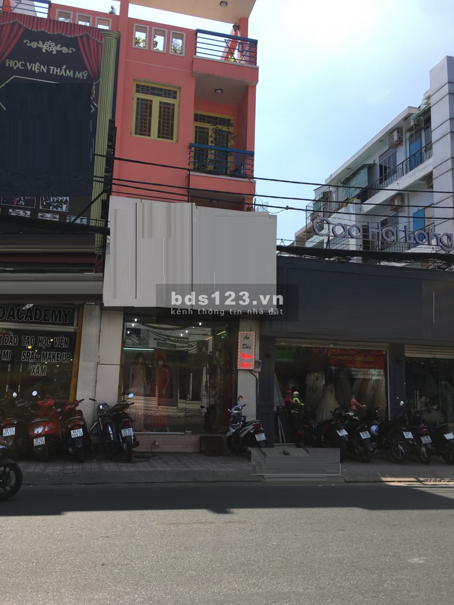 Nguyễn Văn Đậu, Bình Thạnh. DT: 4 x 21 KD sầm uất 2L