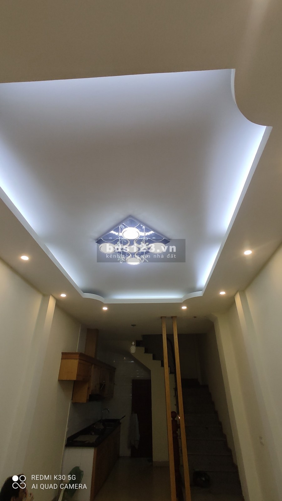 Bán nhà Ngọc Thuỵ, dtsd 38m2, giá 3.65 tỷ, nhà đẹp, ở ngay, ngõ thông, ô tô đỗ cửa