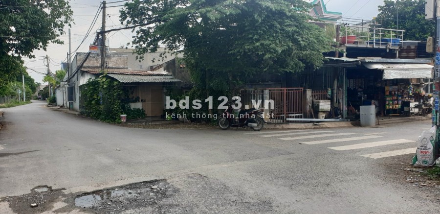 Bán nhà 2MT DT 210m2 Tân Thới Nhì Hóc Môn Giá 4 Tỷ