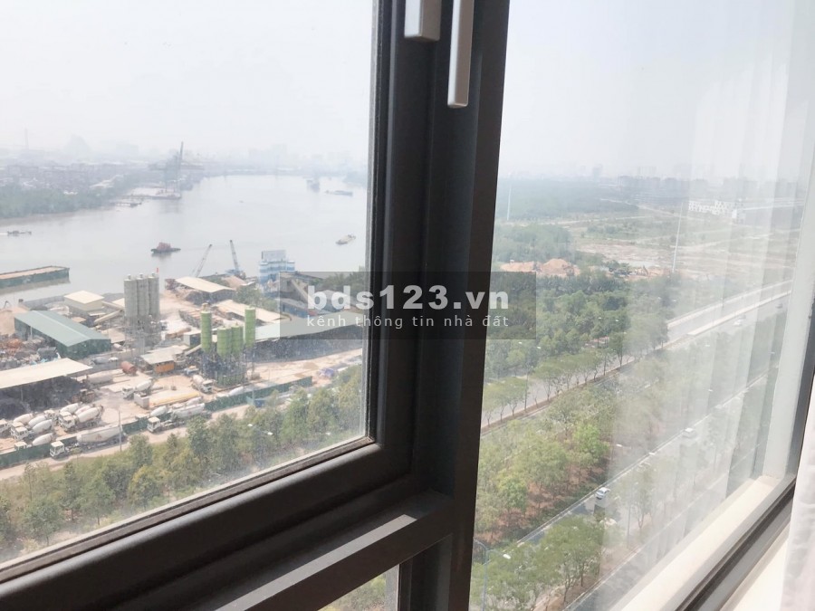 New City cho thuê căn 2 Phòng ngủ, nội thất cơ bản, view sông tầng cao