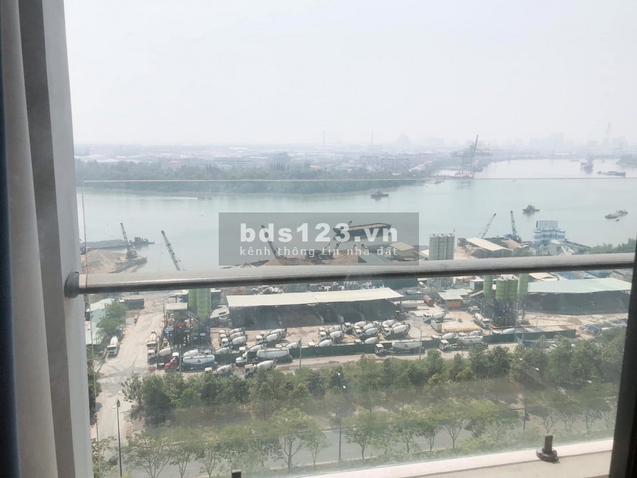 New City cho thuê căn 2 Phòng ngủ, nội thất cơ bản, view sông tầng cao