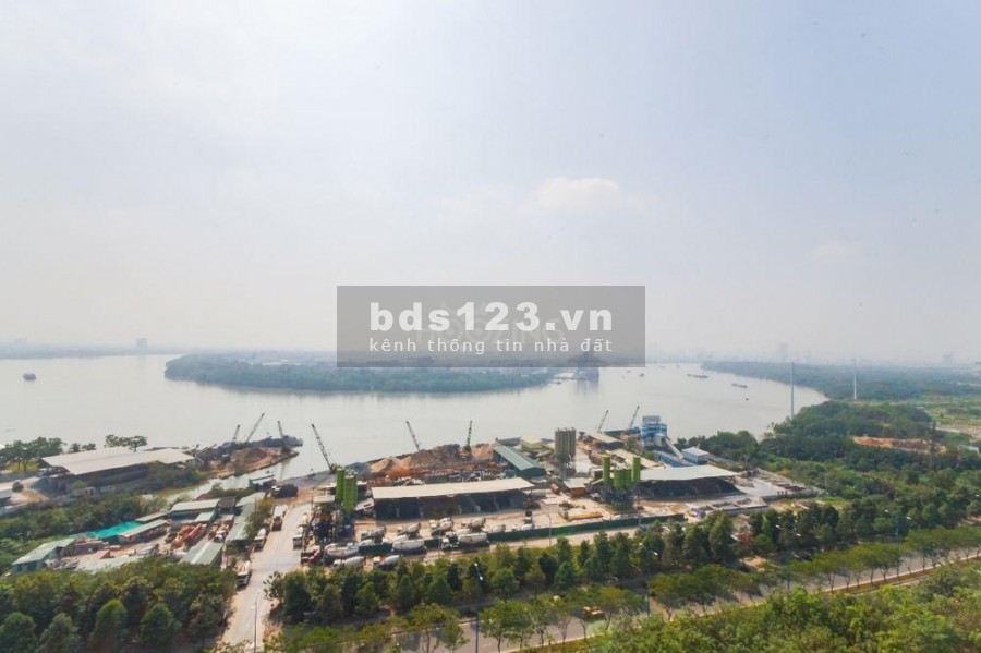 New City cho thuê căn 2 Phòng ngủ, nội thất cơ bản, view sông tầng cao