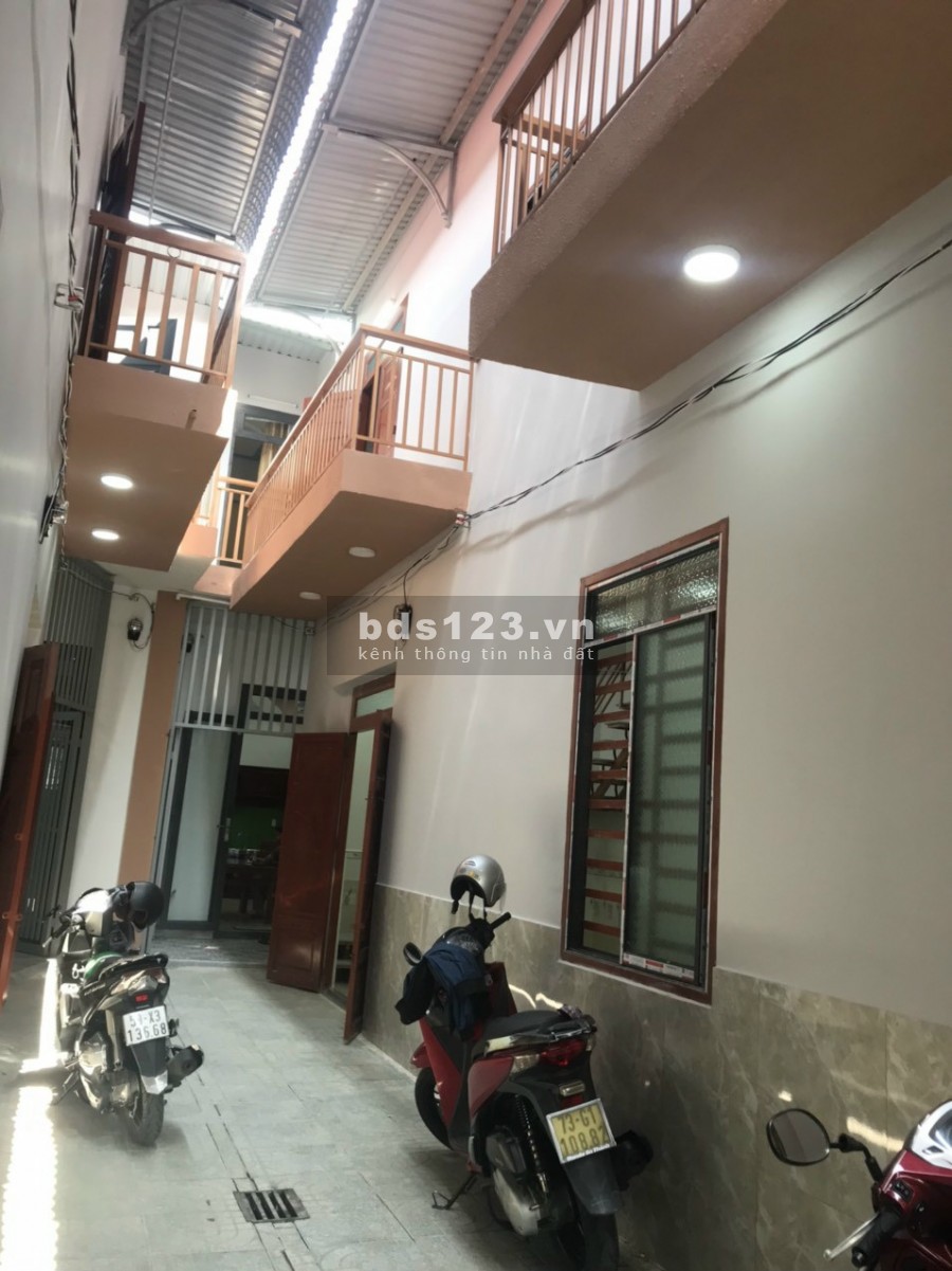Nhà sổ chung trệt lầu mới xây 100% chưa vào ở - Tân Đông Hiệp Tp Dĩ An