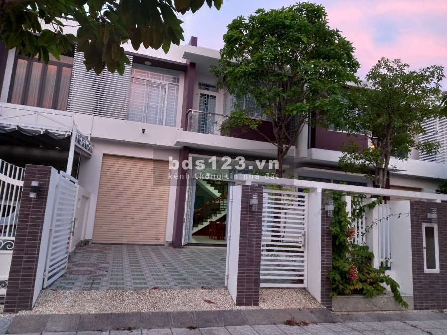 Biệt thự vị trí đẹp MT Võ Văn Tần 8x28m 2 lầu 6.3 tỷ tặng toàn bộ nội thất hình thật 100%