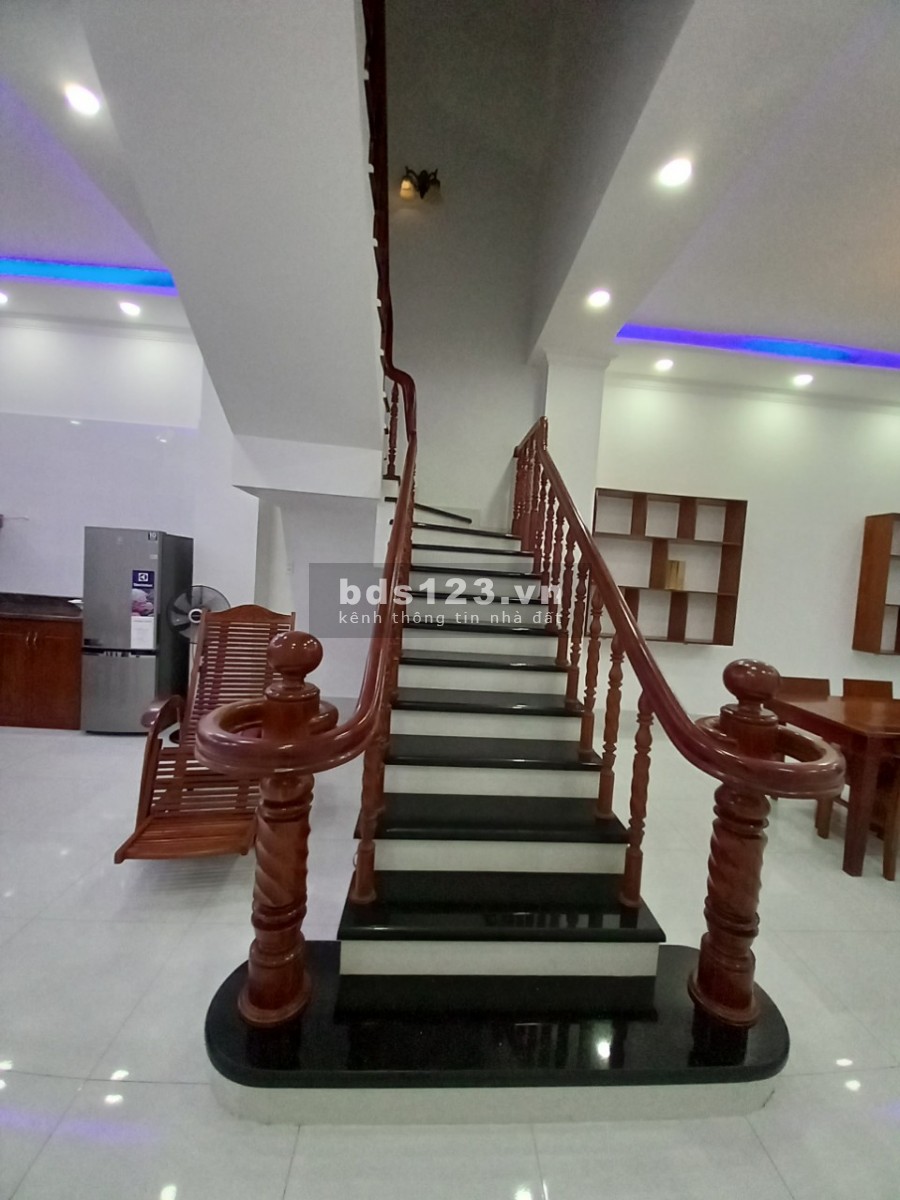 Biệt thự vị trí đẹp MT Võ Văn Tần 8x28m 2 lầu 6.3 tỷ tặng toàn bộ nội thất hình thật 100%