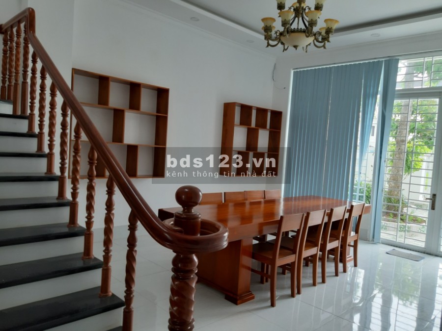 Biệt thự vị trí đẹp MT Võ Văn Tần 8x28m 2 lầu 6.3 tỷ tặng toàn bộ nội thất hình thật 100%