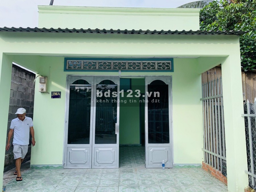 Cần tiền xoay vốn mùa dịch, bán căn nhà tại Tân Hiệp 53.4m2 giá 1 tỷ 300TR, shr