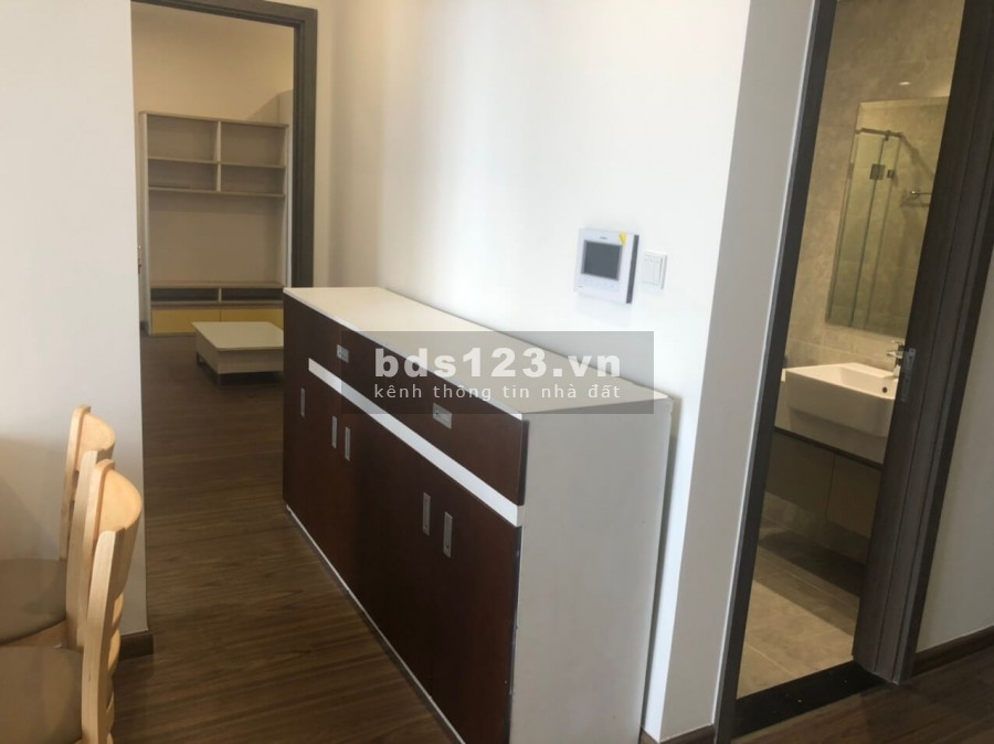 Cho thuê chung cư cao cấp Vinhomes West Point 70m 2PN 2WC Full đồ, nhận nhà luôn. L/H: 0963146006