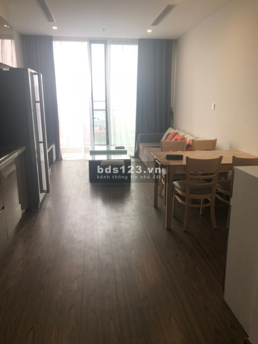 Cho thuê chung cư cao cấp Vinhomes West Point 70m 2PN 2WC Full đồ, nhận nhà luôn. L/H: 0963146006