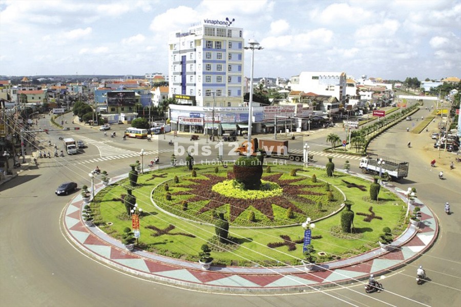 Bán gấp 680m2 đất S.H.R, Thổ Cư, Đường nhựa cách Tp. Đồng Xoài 2km LH:0918282462