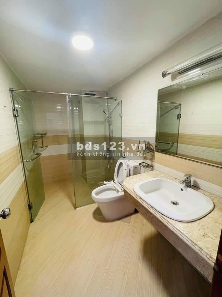 Mặt tiền lớn 10.8m Lô góc Kinh doanh Đường Lý Sơn Giá 4.8 tỷ