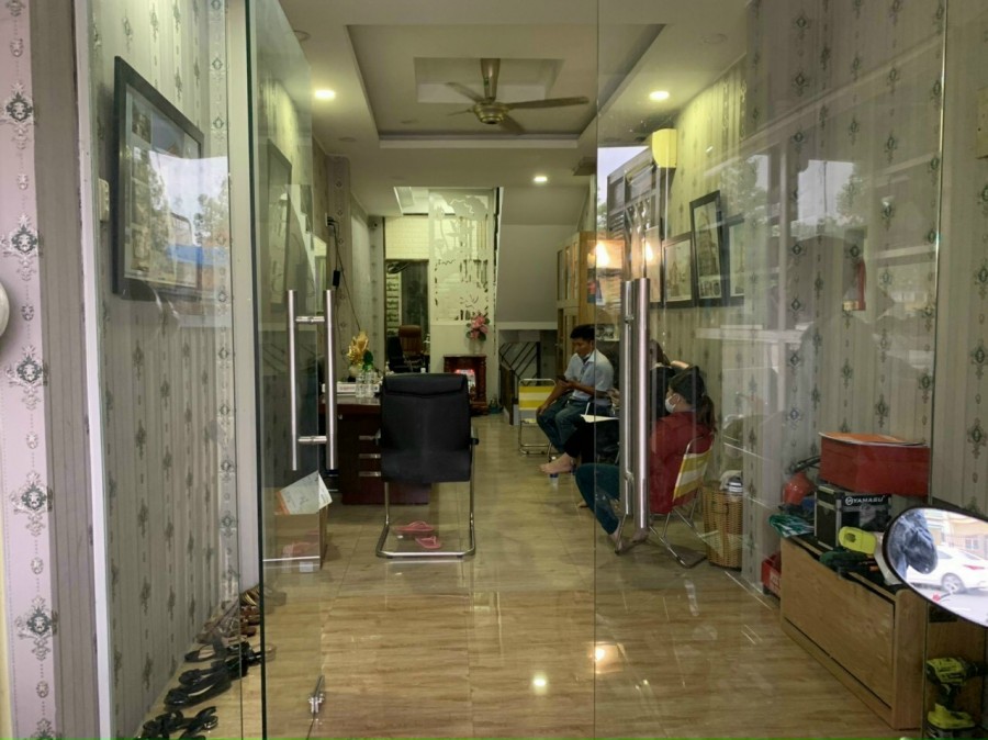 Nhà mặt tiền kinh doanh đa ngành nghề đường Phạm Văn Đồng, P. Linh Tây, Q. Thủ Đức, giá lướt sóng 4,9 tỷ.