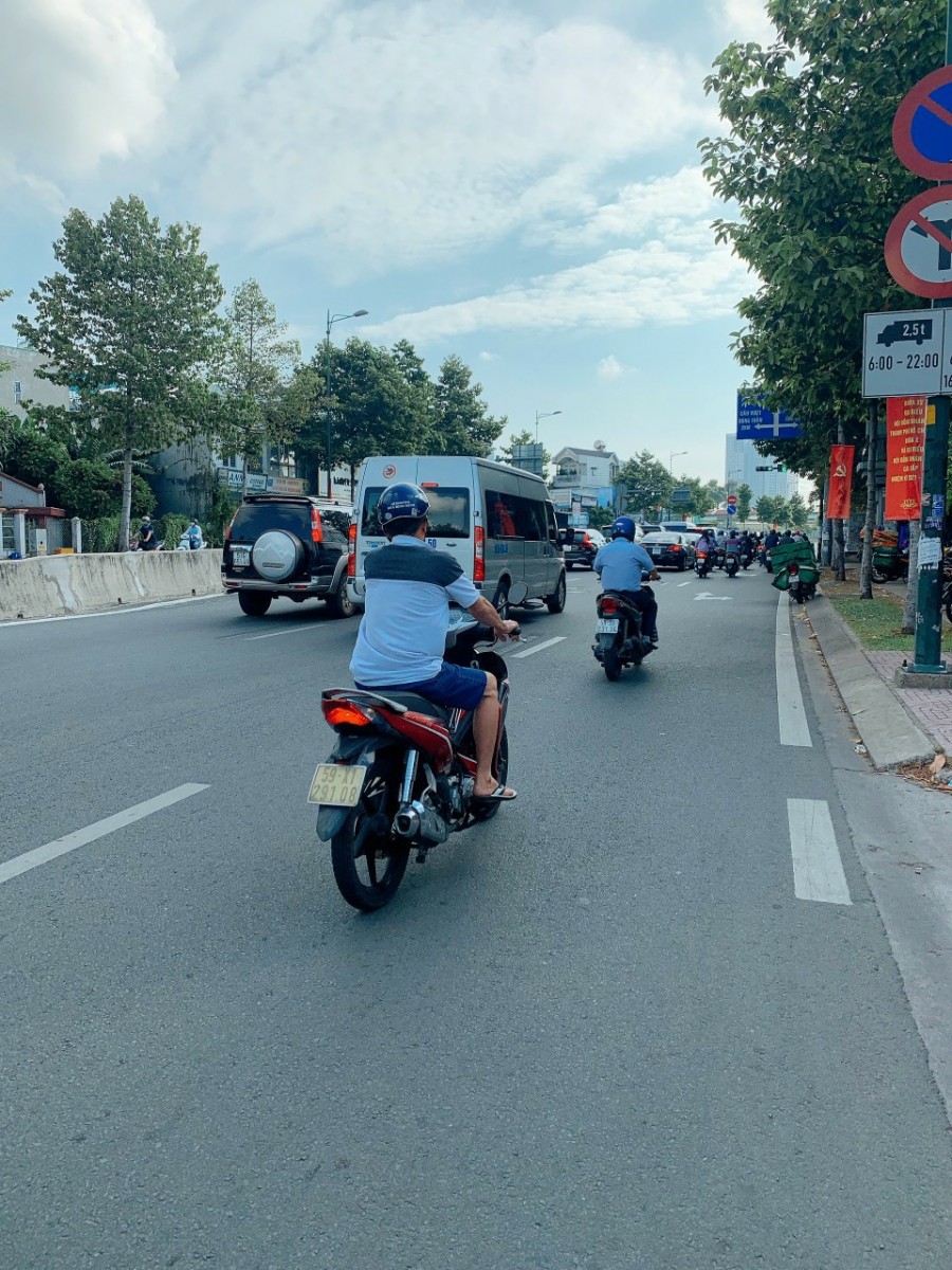 Nhà mặt tiền kinh doanh đa ngành nghề đường Phạm Văn Đồng, P. Linh Tây, Q. Thủ Đức, giá lướt sóng 4,9 tỷ.