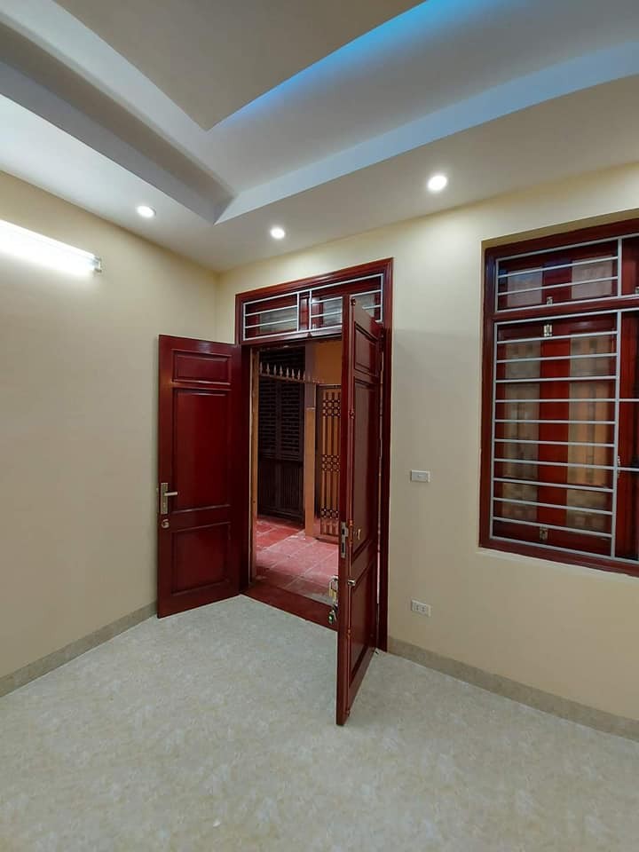 Nhà đẹp hiếm có Cầu Giấy 37m2*5T, giá chỉ 3.6 tỷ