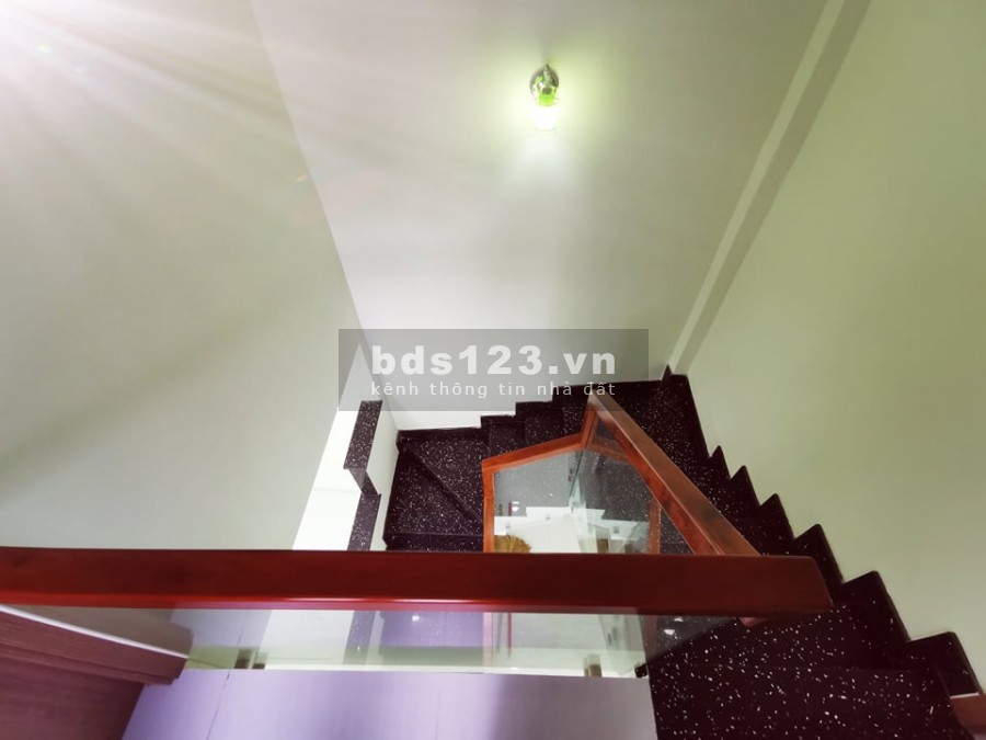 Mặt tiền Nguyễn Cư Trinh Quận 1, 110m2, Ngang 4m Nở Hậu 8m, 4 Tầng kinh doanh đỉnh