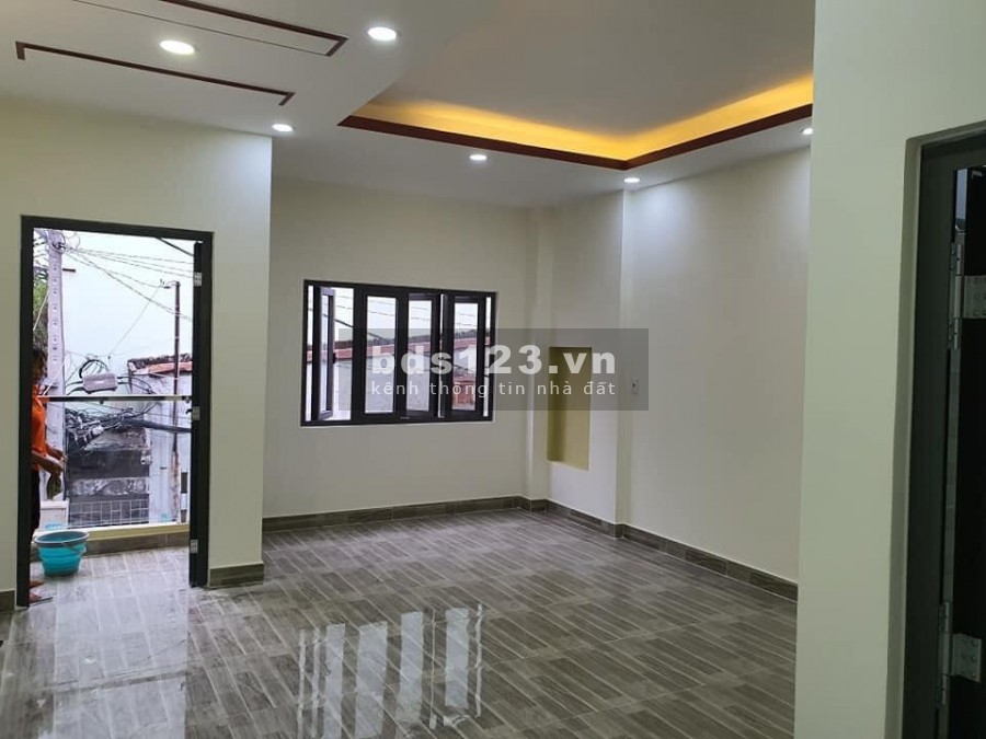 Hẻm Ô tô Lạc Long Quân Tân Bình sổ vuông vức chỉ 85tr/m2