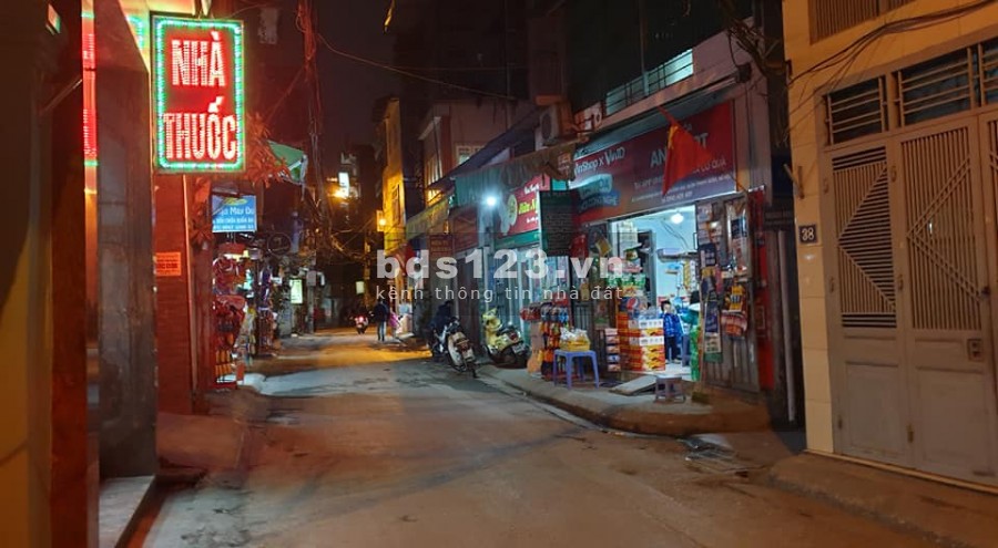 Đất Hà Nội chả gì bằng nhà mặt phố 45m2*2T mặt phố Bùi Ngọc Dương chỉ 2.1 tỷ