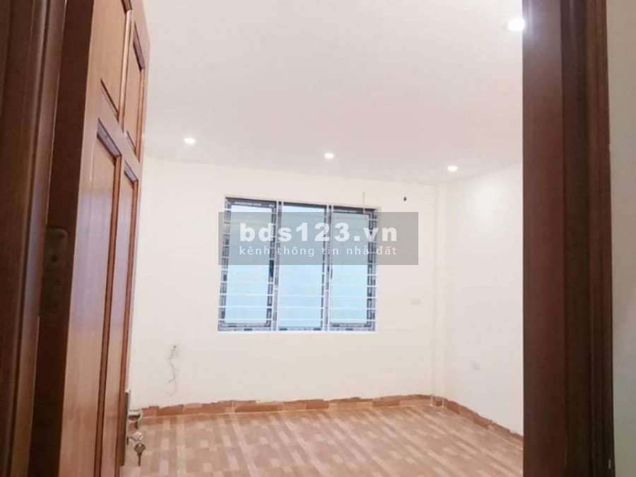 Mỹ Đình nhà 47m2, mặt tiền thoáng rộng 4.6m giá chỉ 2 tỷ hơn, cực hiếm.