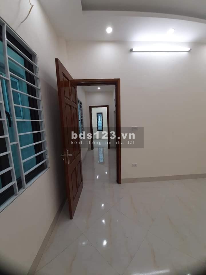 Nhỉnh 4 tỷ, 42m2 lô góc Hà Đông mới tinh, 3 mặt thoáng, ô tô, khu vực đang phát triển mạnh