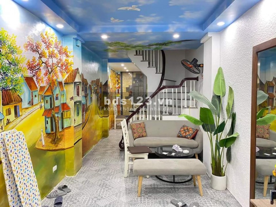 Bán nhà Ngọc Thụy 33m2 5 tầng giá 2,75 tỷ. Dòng tiền cho thuê đều 10 triệu/tháng