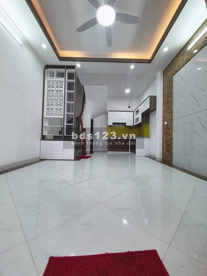 Định Công nhà mới ở luôn 5 tầng 33m2 chỉ 2 tỷ 99