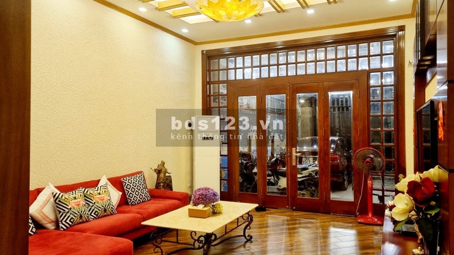 Gia đình chuyển công tác cần bán gấp căn nhà tại phố Lưu Hữu Phước Mỹ Đình Nam Từ Liêm