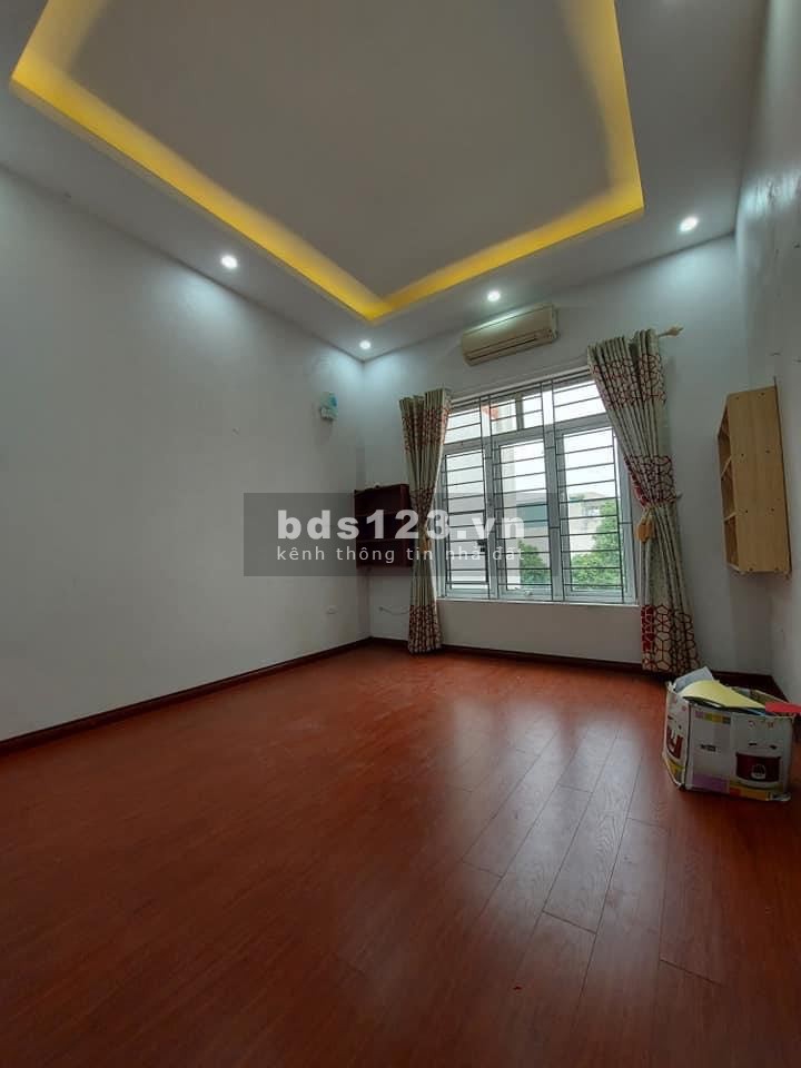 Chiến Thắng La Khê có nhà kinh doanh các loại hình thức – thoáng mát sạch sẽ