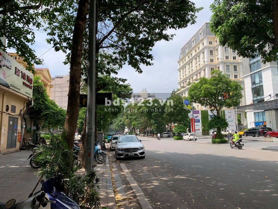 Nhà Thanh Khoản tốt, Phố Quảng An, 175m2 MTx10m Tây Hồ