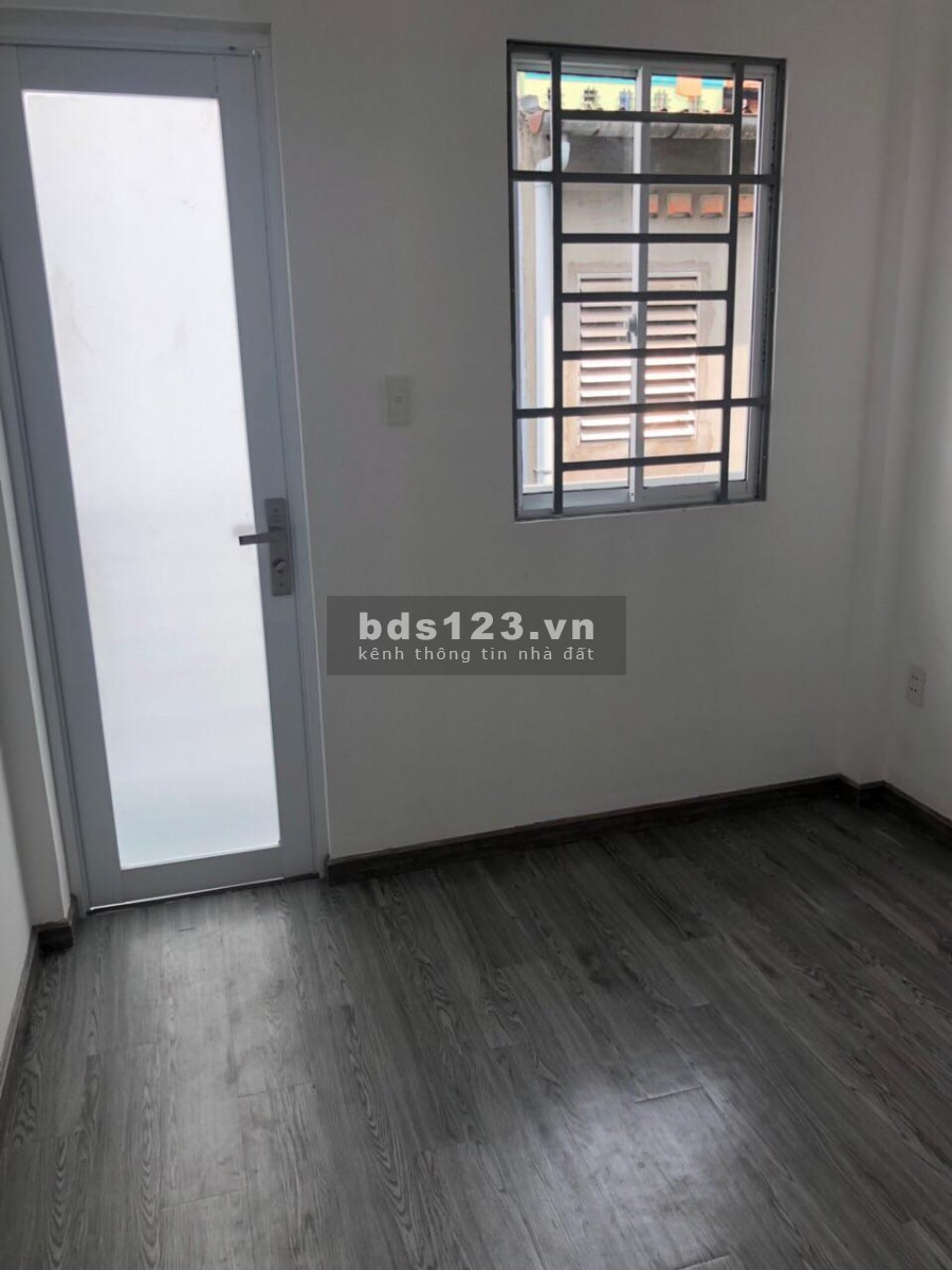 Gấp bán nhà Bành Văn Trân, Tân Bình giáp Q10, 42m2, Nở Hậu, Chỉ 3 tỷ 6