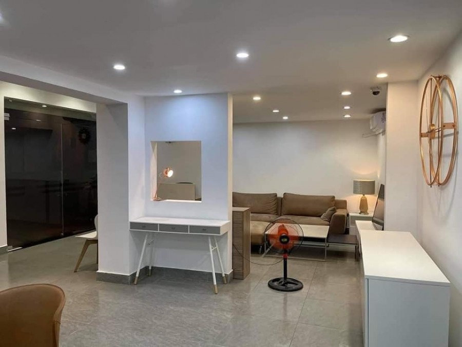 Nhà đẹp nhất Yên Lãng–Đống Đa 60m2x5T, MT9m, nhỉnh 8 tỷ ô tô tránh, kinh doanh đỉnh