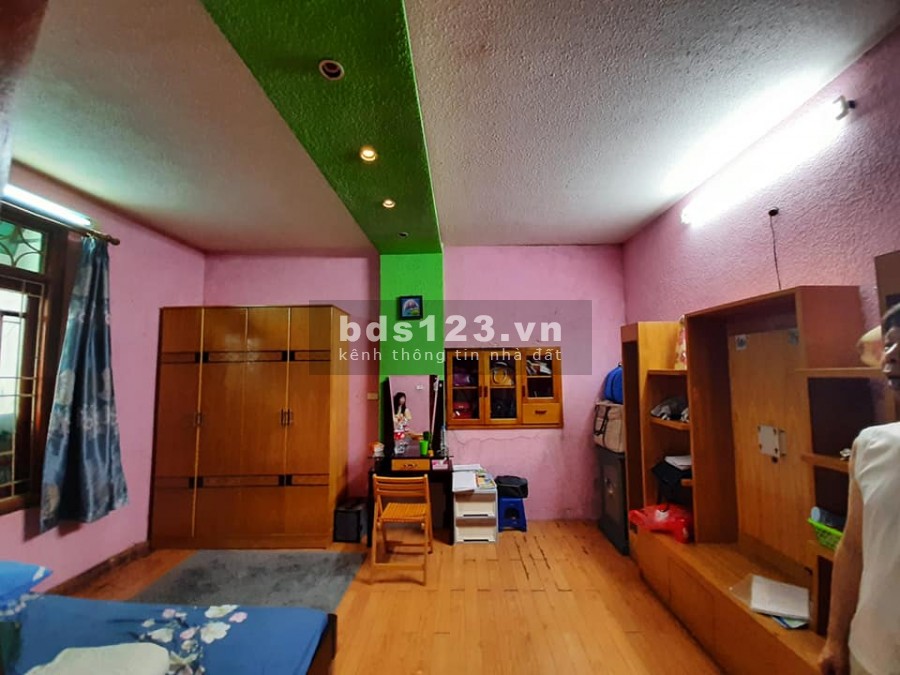 Bán nhà mặt ngõ Định Công, ô tô đỗ cửa, 40m2, 4 tầng đúc, giá 3 tỷ