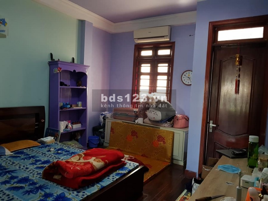 Nhà xây chắc chắn, 4 phòng ngủ, dân trí thiện lành, dtsd 32m2