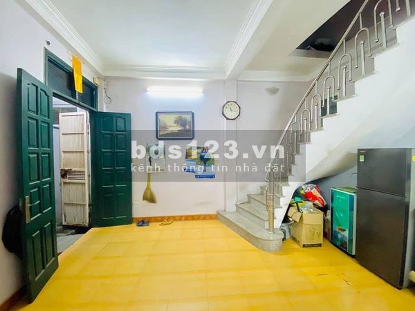 Văn Quán nhỏ tiền, 1 nhà ra ô tô, dân trí cao, hàng xóm tốt, 3 tầng đúc thật