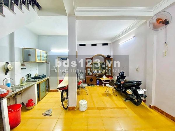 Văn Quán nhỏ tiền, 1 nhà ra ô tô, dân trí cao, hàng xóm tốt, 3 tầng đúc thật