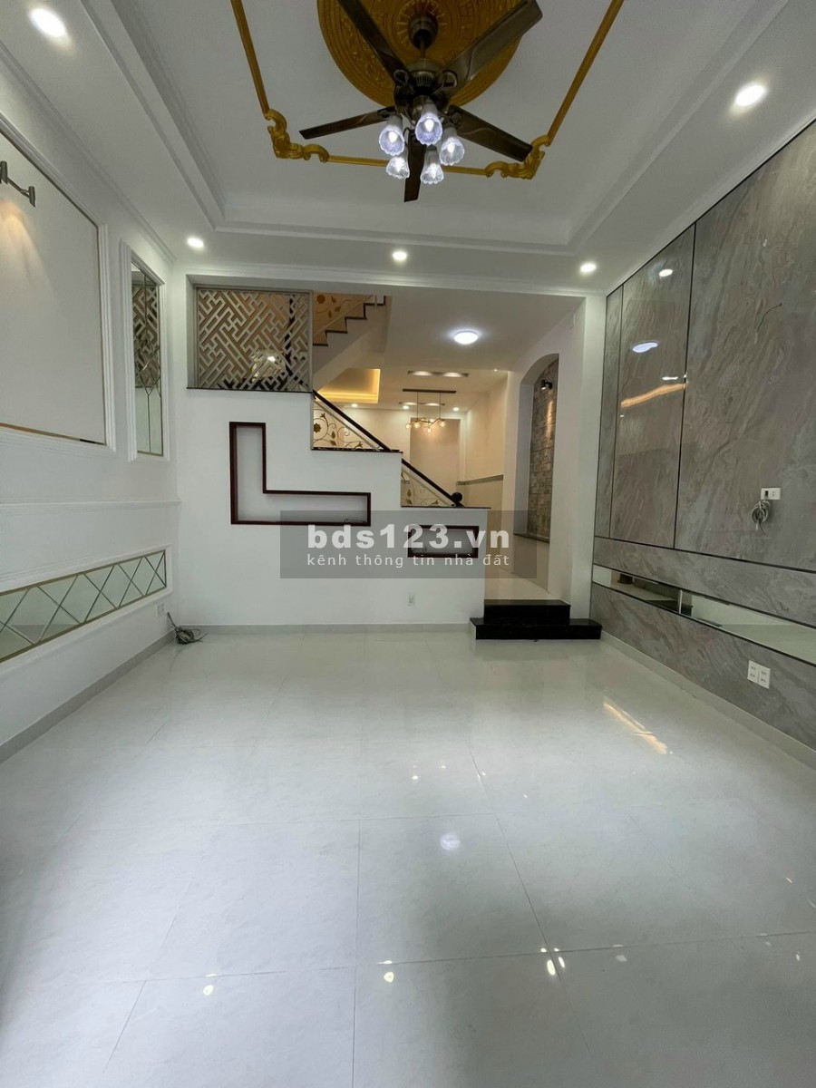 Nhà mới 3 tầng hiện đại, HXH Gò Dầu, Tân Phú. 5,95 tỷ.