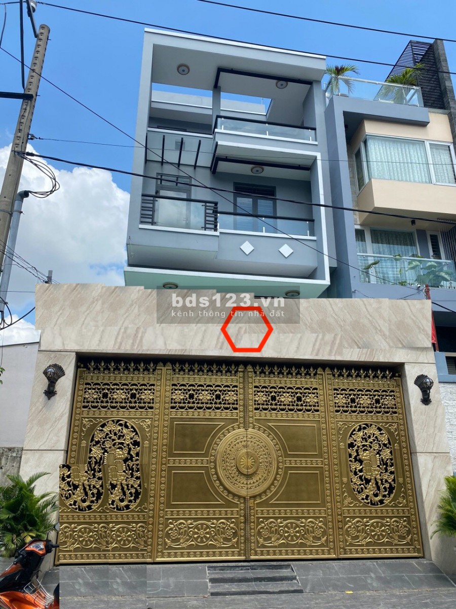 MT Nguyễn Văn Công 6.5 x 25, 1trệt, 3lầu, 5p, 5wc, Full ML.