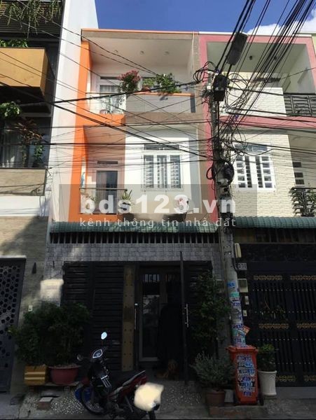 Cho thuê nhà hẻm xe tải đường 22 Linh Đông 1 trệt 2 lầu giá 11.5 triệu/tháng