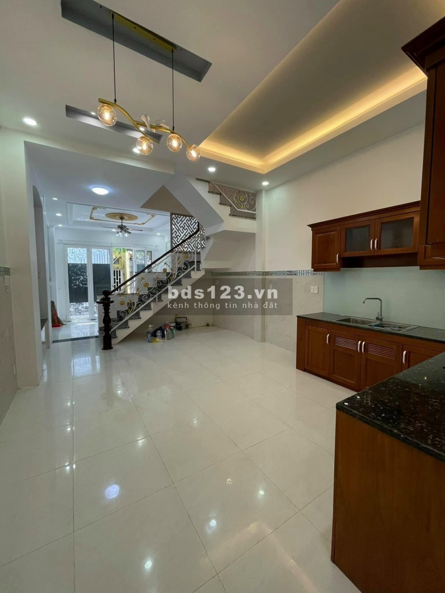 Nhà mới 3 tầng hiện đại, HXH Gò Dầu, Tân Phú. 5,95 tỷ.
