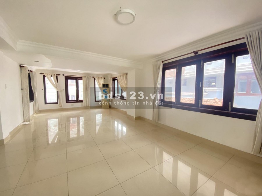 CHO THUÊ VILLA 500M2 TRỆT 3 LẦU 8P,HỒ BƠI SÂN VƯỜN THẢO ĐIỀN QUẬN 2