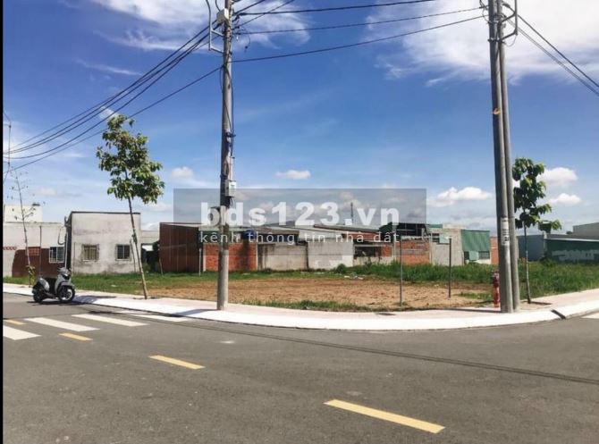 Bán lô đất 2 mặt tiền trước sau 5x25=125m2 giá 1 tỷ 500 triệu sổ hồng riêng