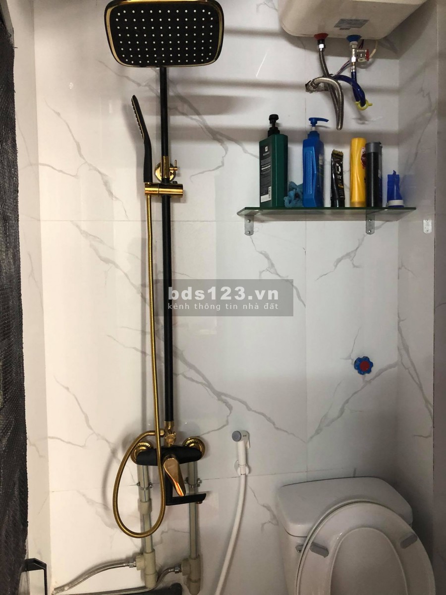 Bán nhà Trần Quốc Hoàn 65m, phân lô ô tô vòng quanh, Giá bất ngờ. Nhỉnh 6 tỷ.